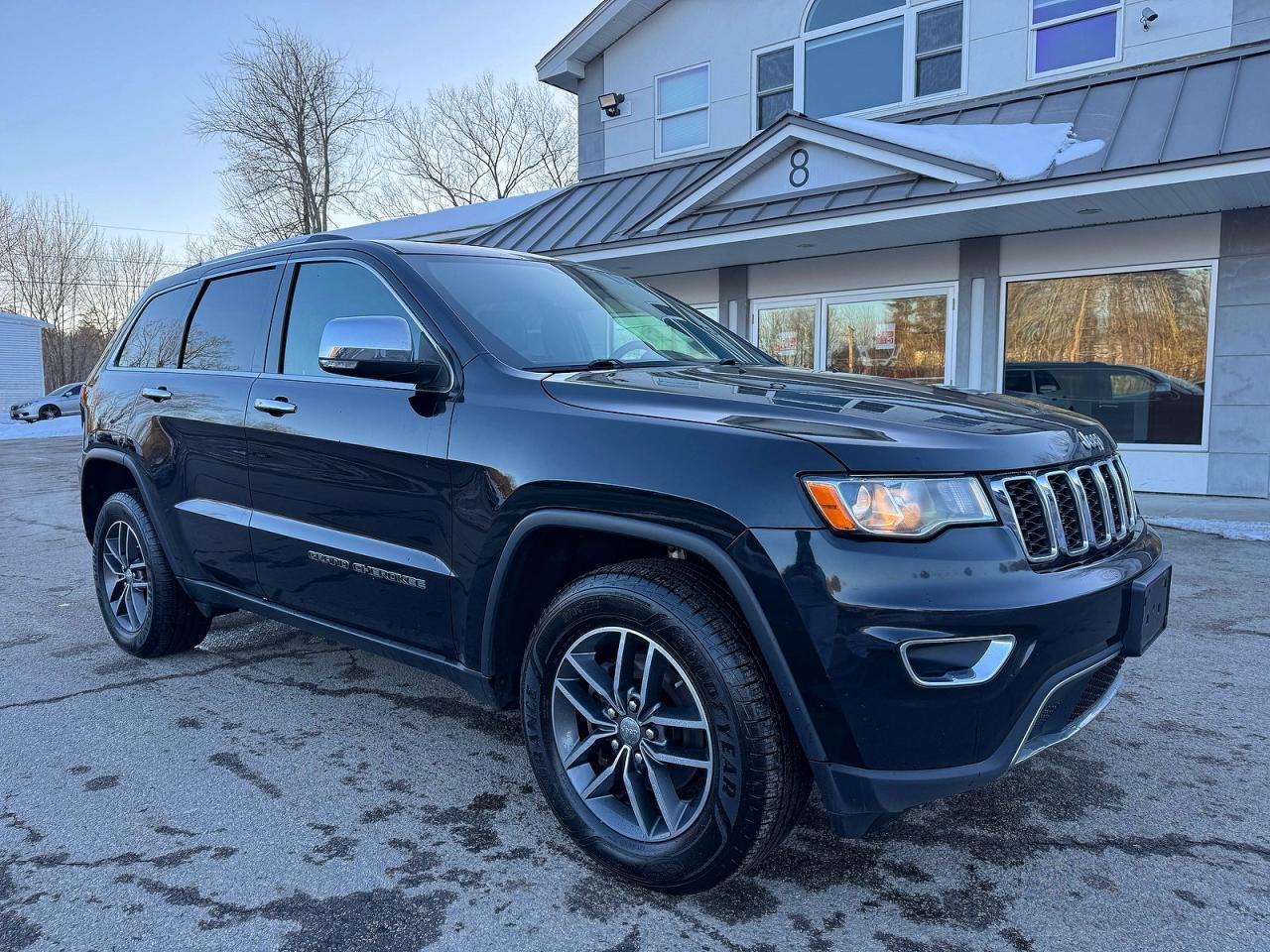 2018 Jeep Grand Cherokee Limited - zdjęcie główne