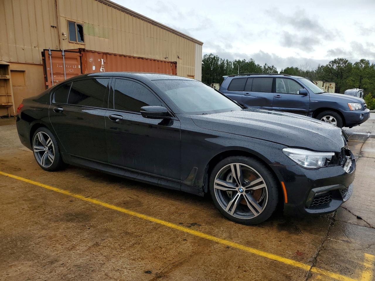 2019 BMW 740 I - zdjęcie 4
