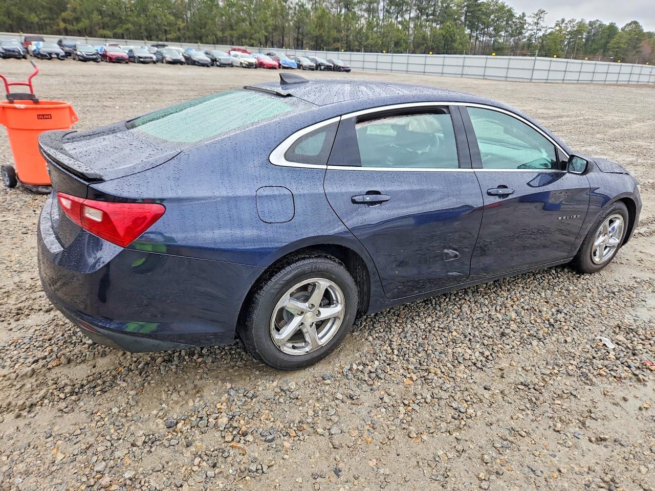2018 Chevrolet Malibu Ls - zdjęcie 3
