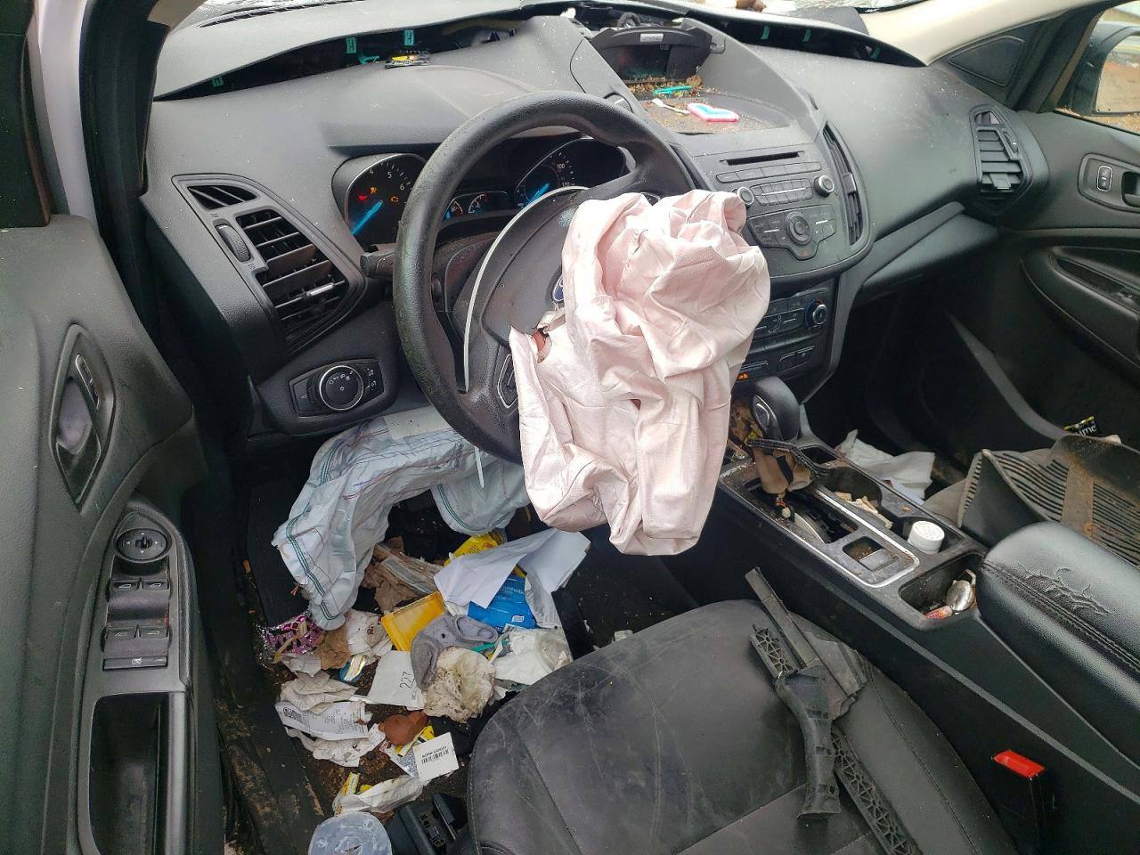 2018 Ford Escape S - zdjęcie 8