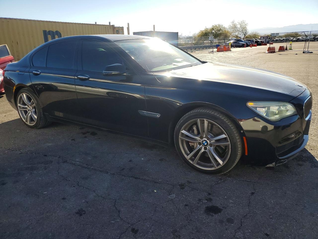 2013 BMW 750 I - zdjęcie 4