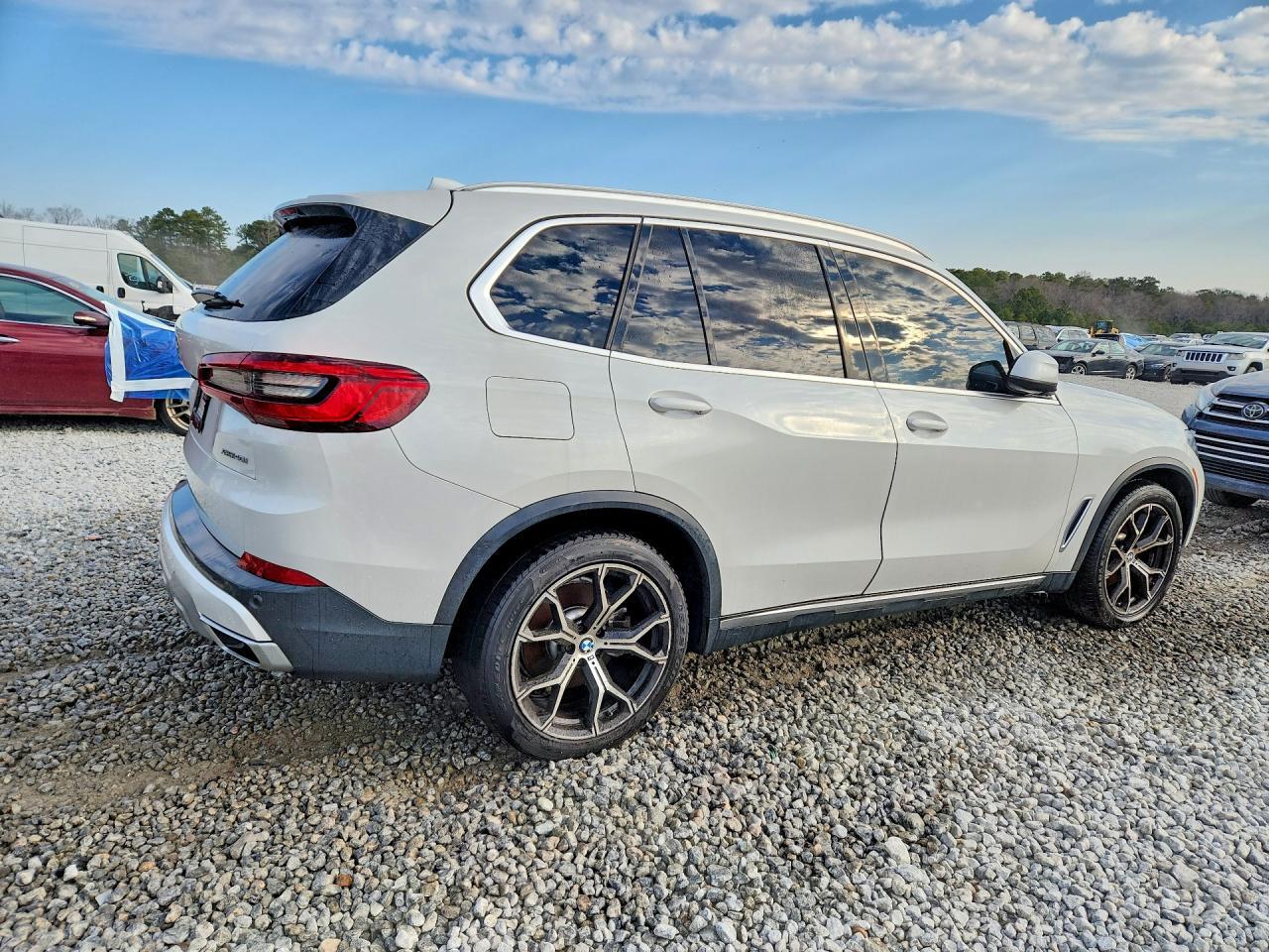 2019 BMW X5 xDrive40I - zdjęcie 3