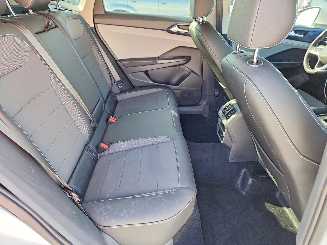 2024 Volkswagen Taos Se - zdjęcie 10