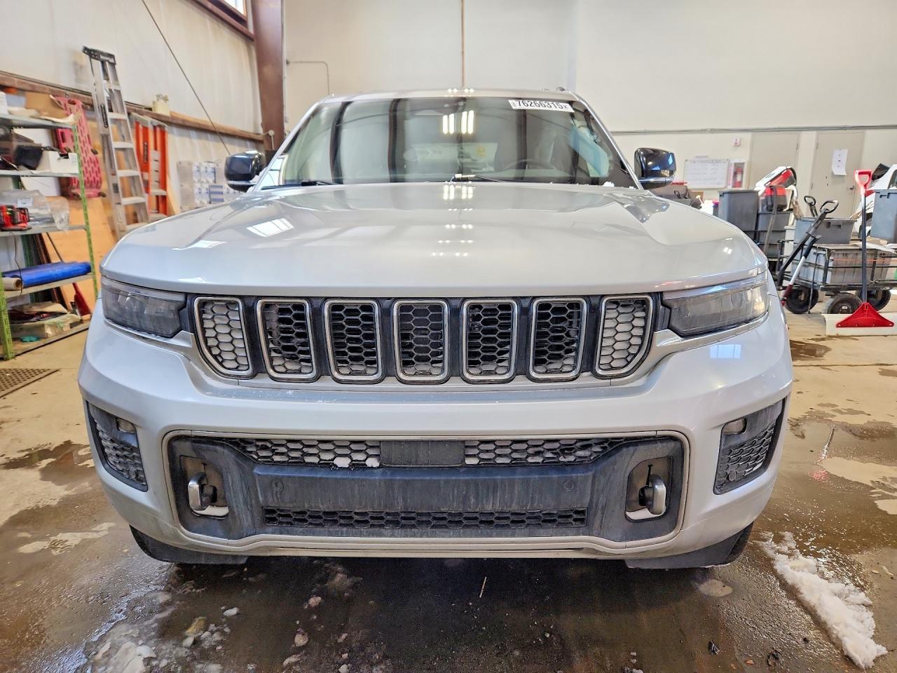 2023 Jeep Grand Cherokee Overland - zdjęcie 5