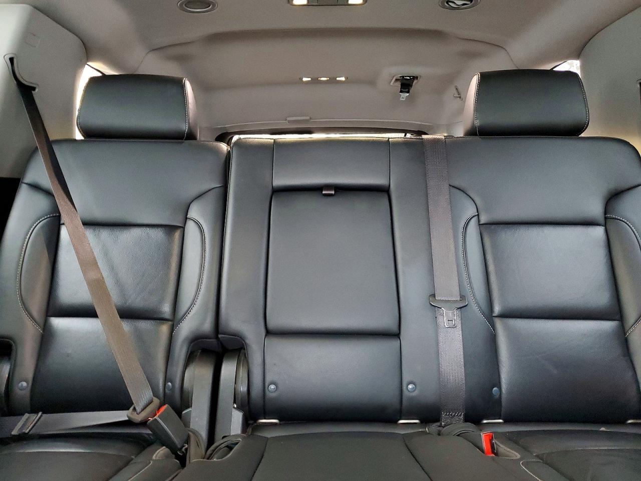 2020 Chevrolet Suburban K1500 Lt - zdjęcie 10