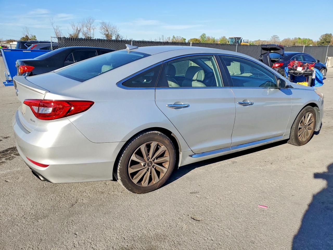 2015 Hyundai Sonata Sport - zdjęcie 3