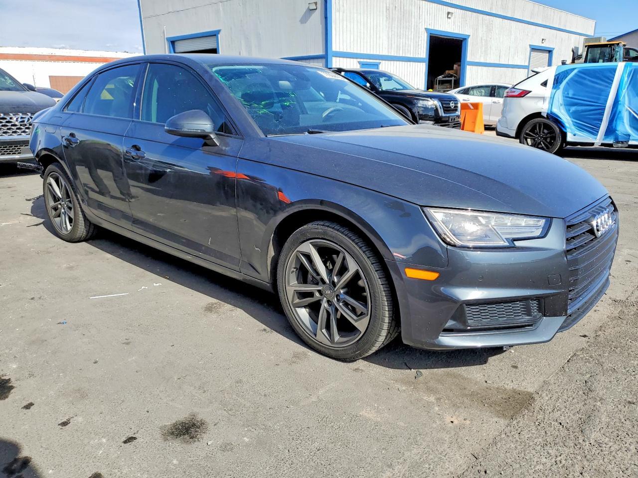 2019 Audi A4 Premium - zdjęcie 4