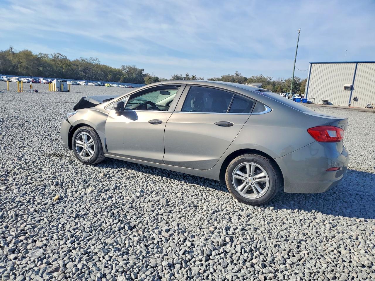 2017 Chevrolet Cruze Lt - zdjęcie 2