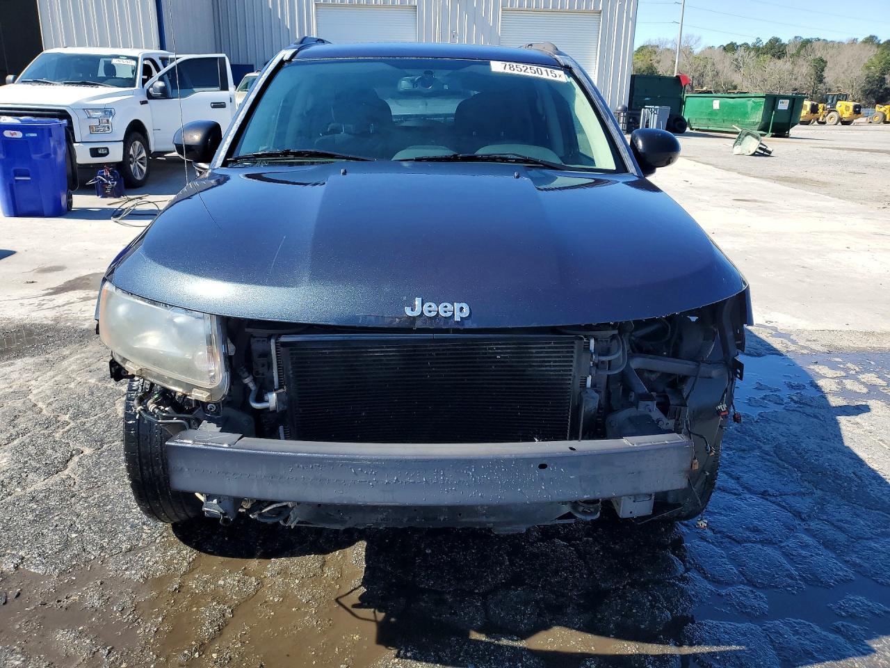 2016 Jeep Compass Sport - zdjęcie 5
