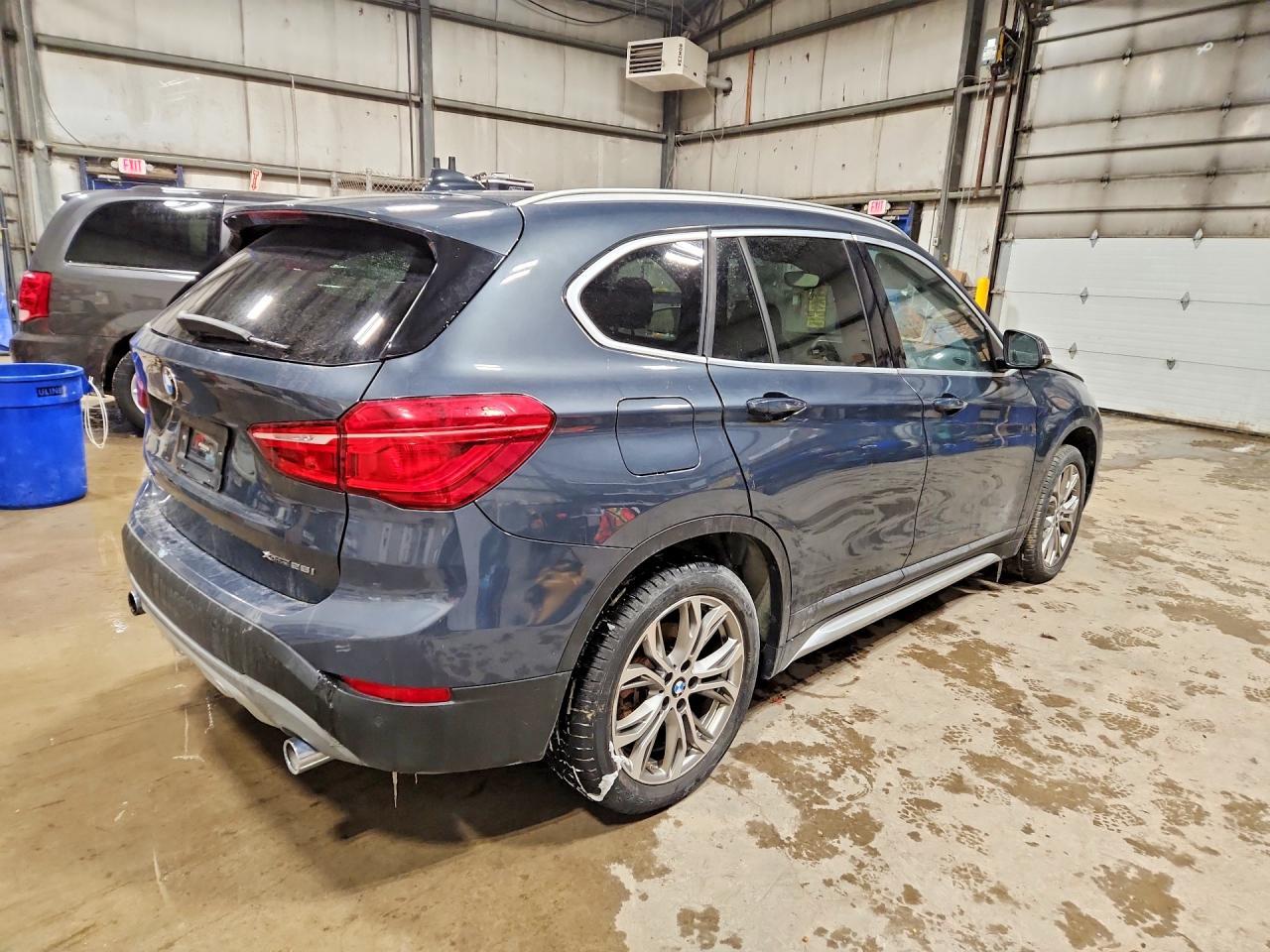 2019 BMW X1 xDrive28I - zdjęcie 3