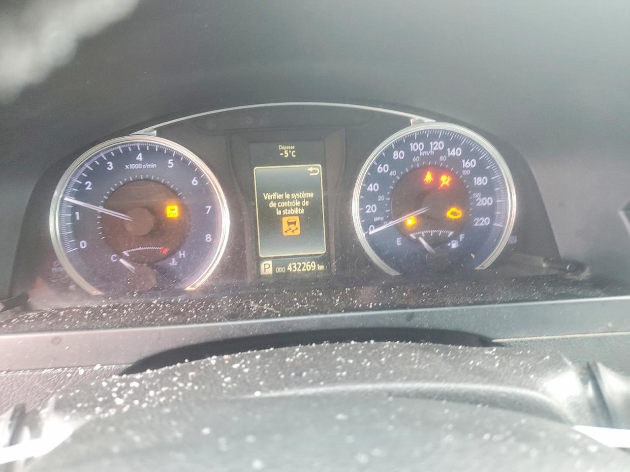 2016 Toyota Camry Le - zdjęcie 9