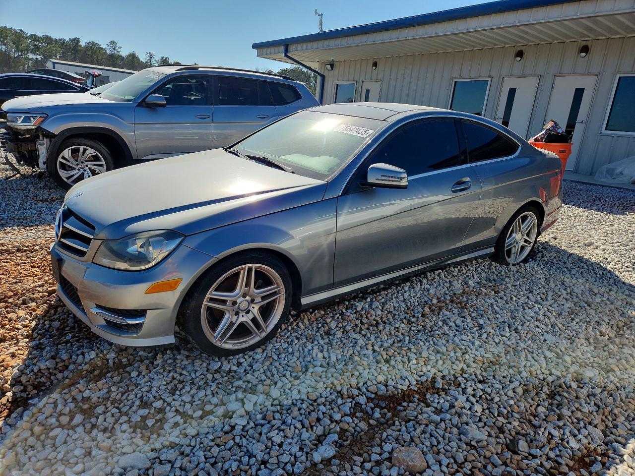 2015 Mercedes-Benz C 250 - zdjęcie główne