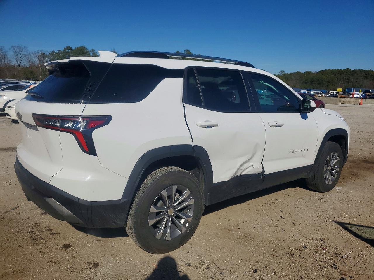 2025 Chevrolet Equinox Lt - zdjęcie 3