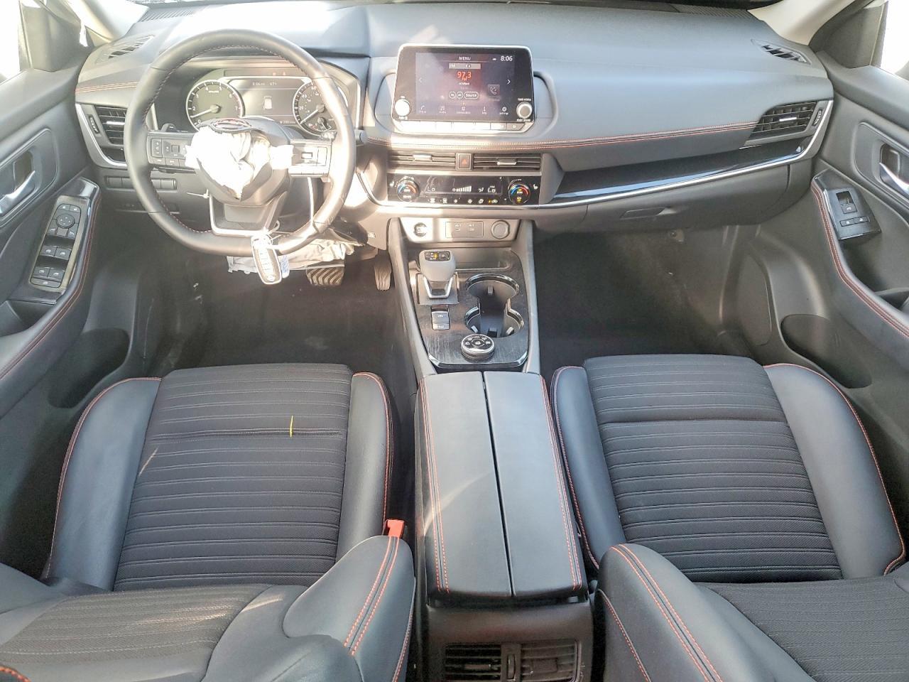 2025 Nissan Rogue Rock Creek - zdjęcie 8