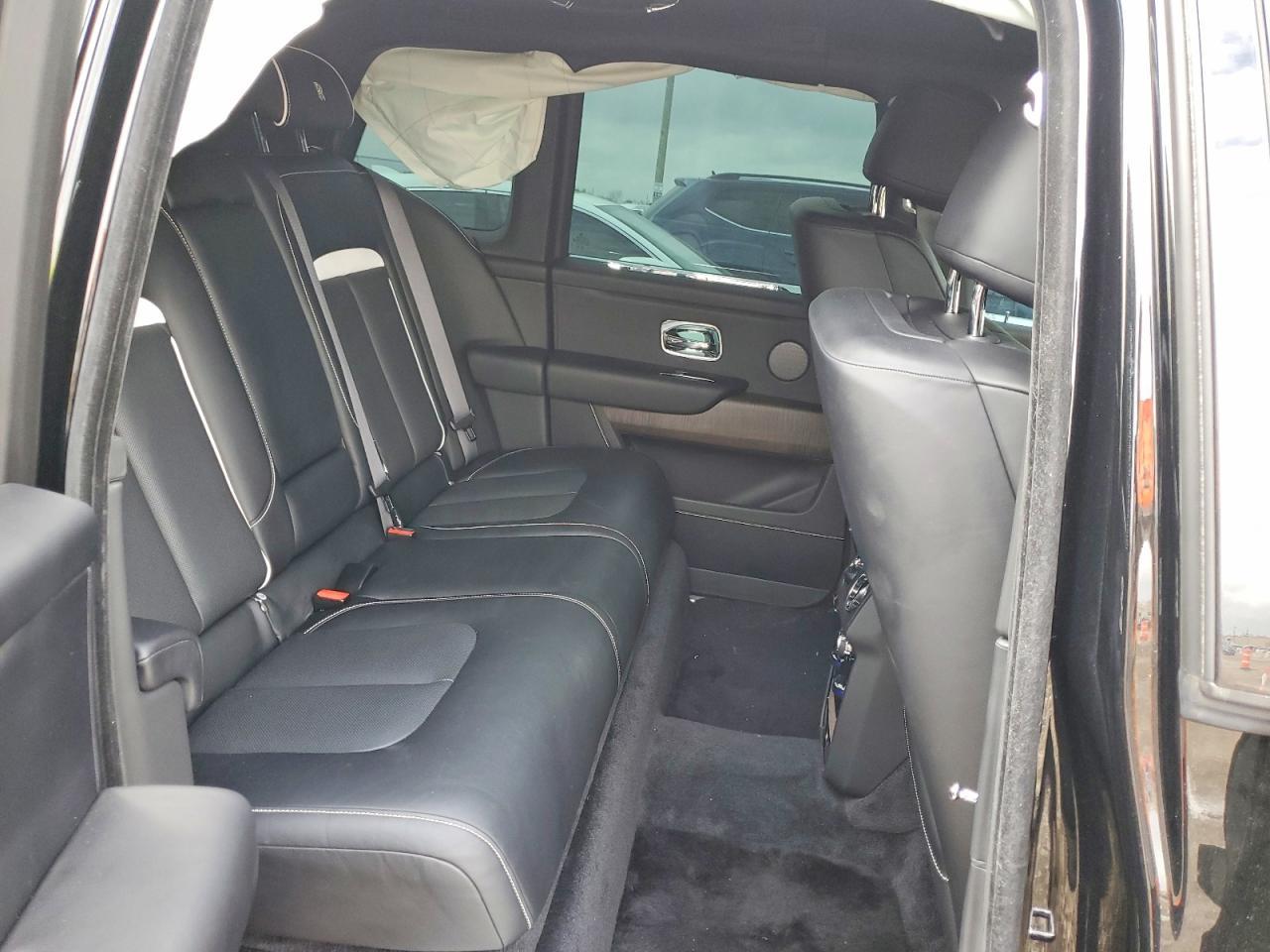 2023 Rolls-Royce Cullinan - zdjęcie 10