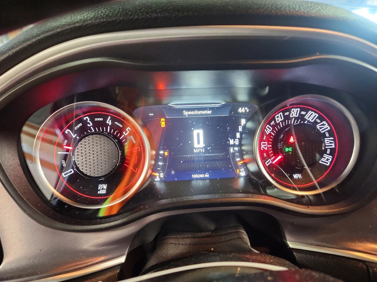 2019 Dodge Challenger R - zdjęcie 9