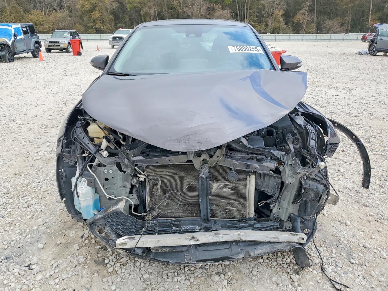 2021 Toyota C-Hr Le - zdjęcie 5