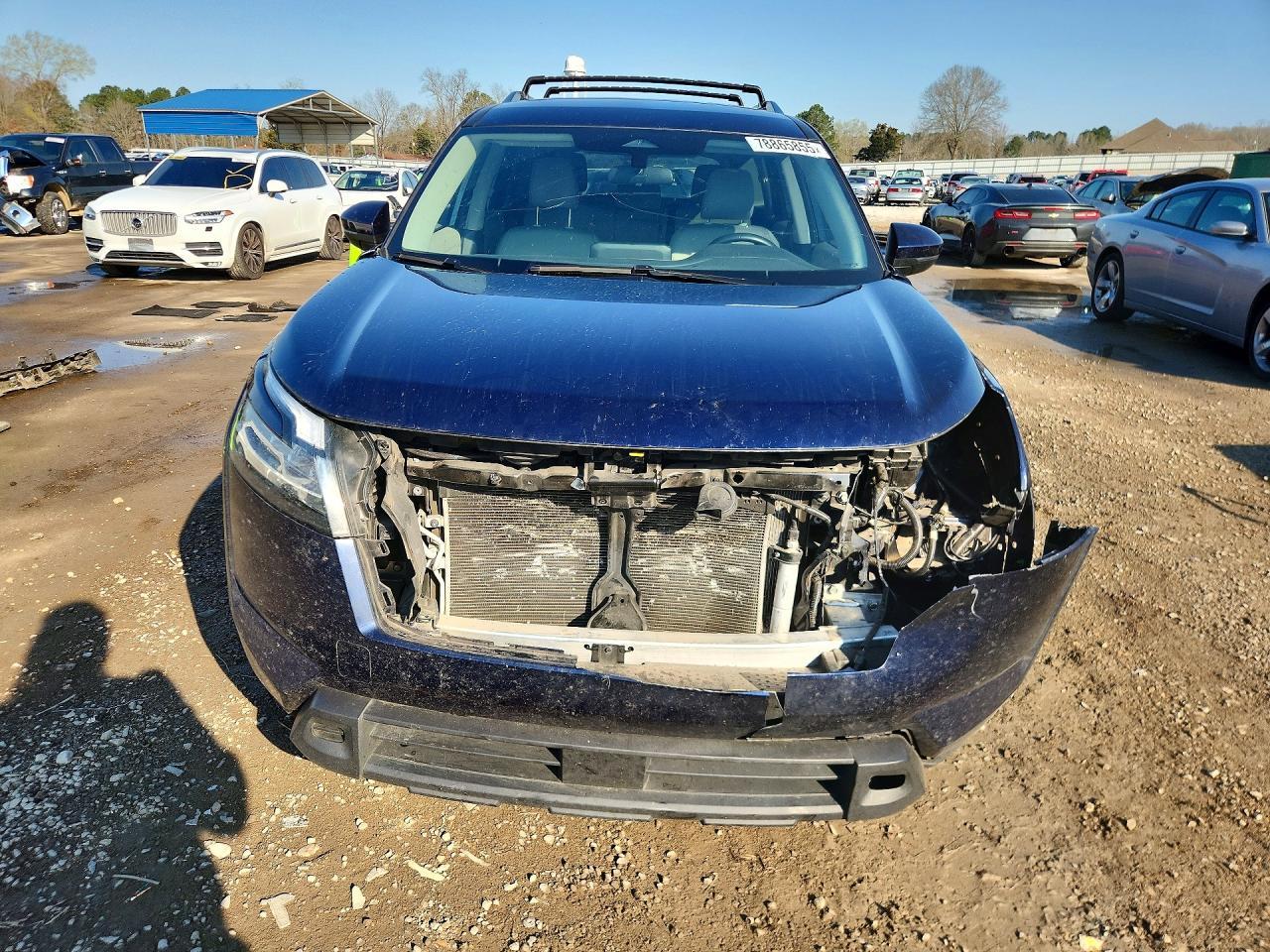 2022 Nissan Pathfinder Sv - zdjęcie 5