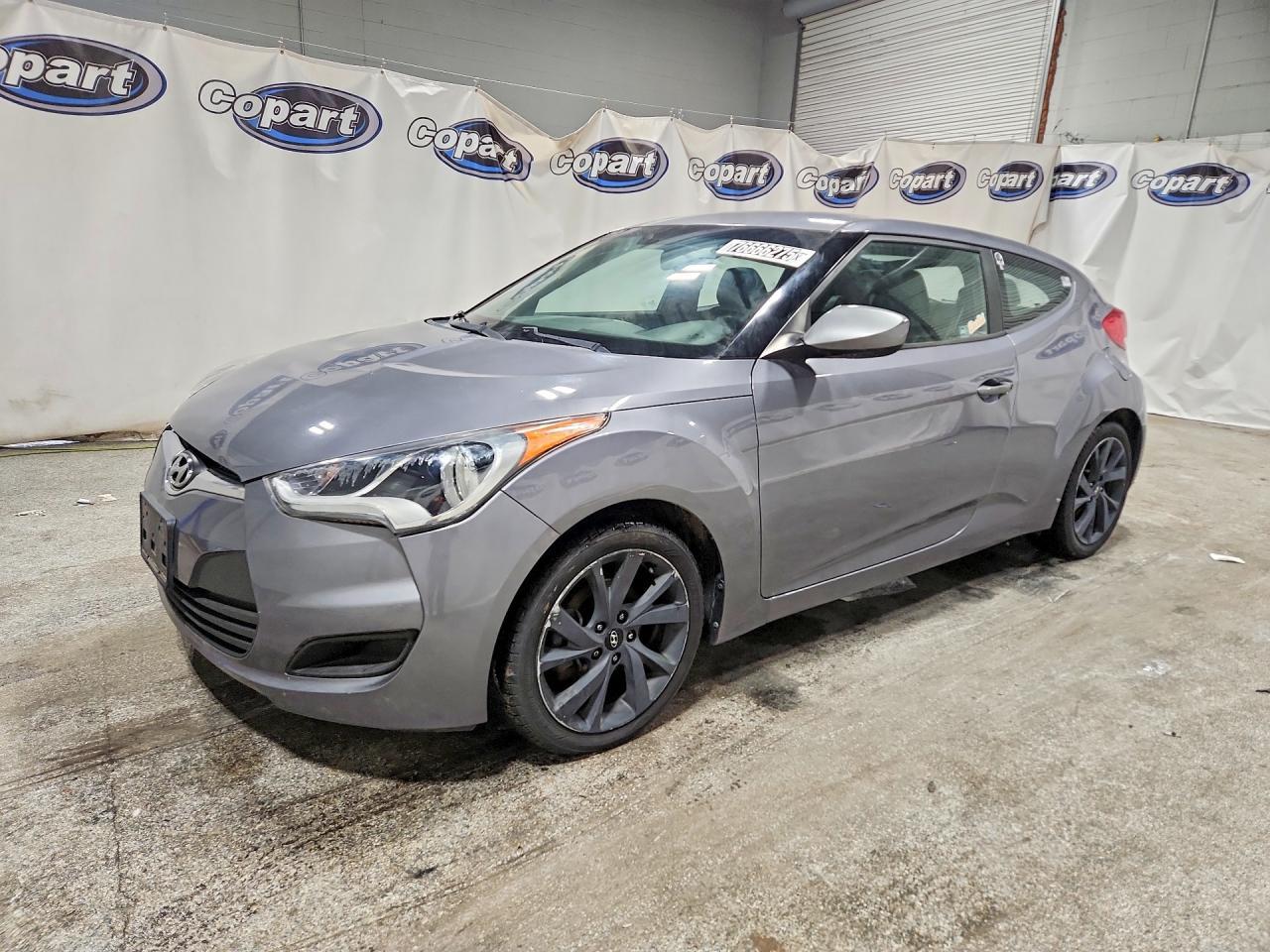 2016 Hyundai Veloster Base - zdjęcie główne