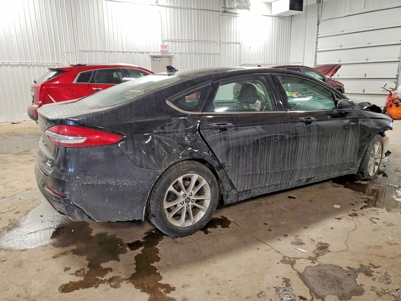 2020 Ford Fusion Se - zdjęcie 3