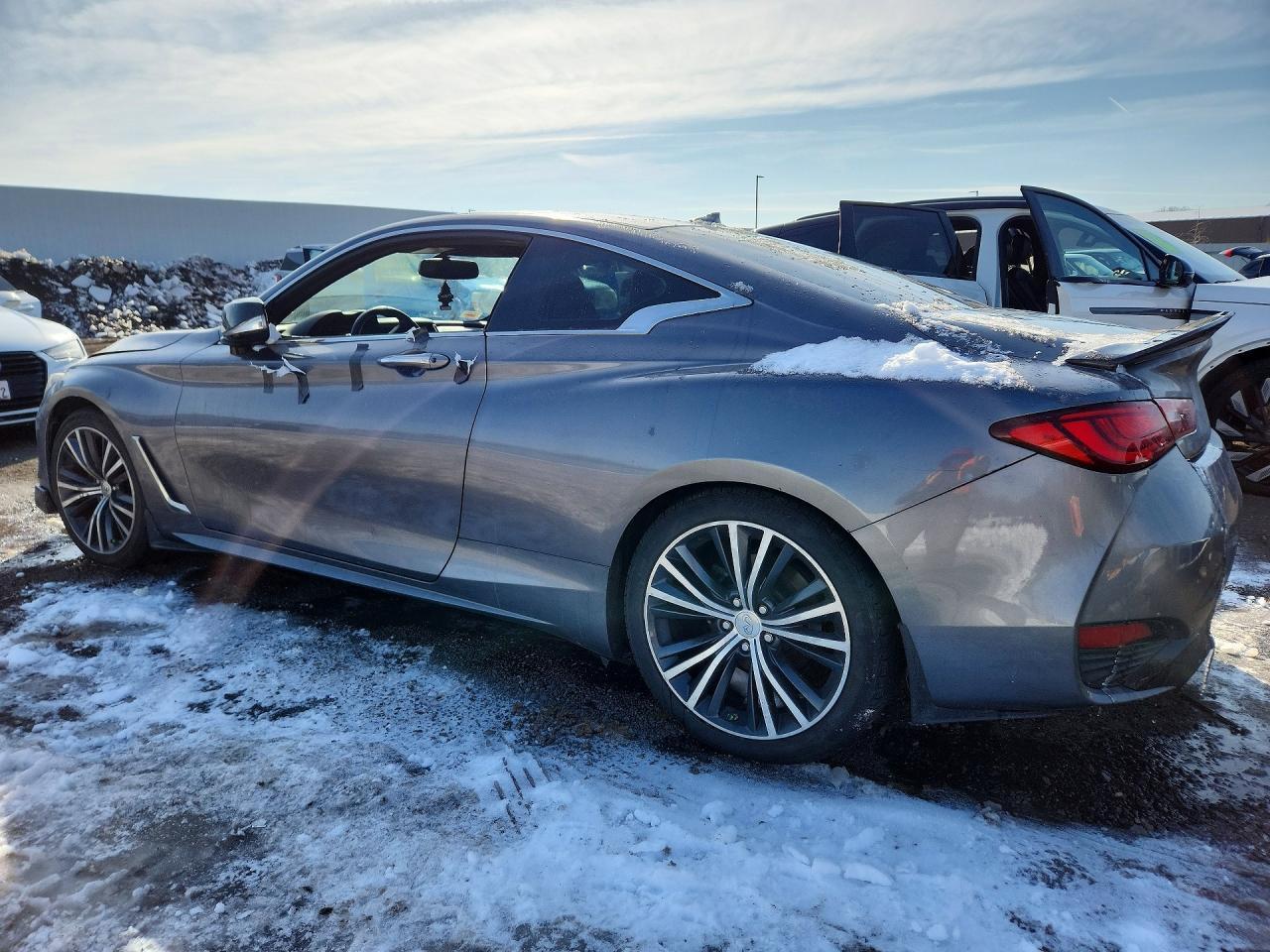 2018 Infiniti Q60 Luxe 300 - zdjęcie 2
