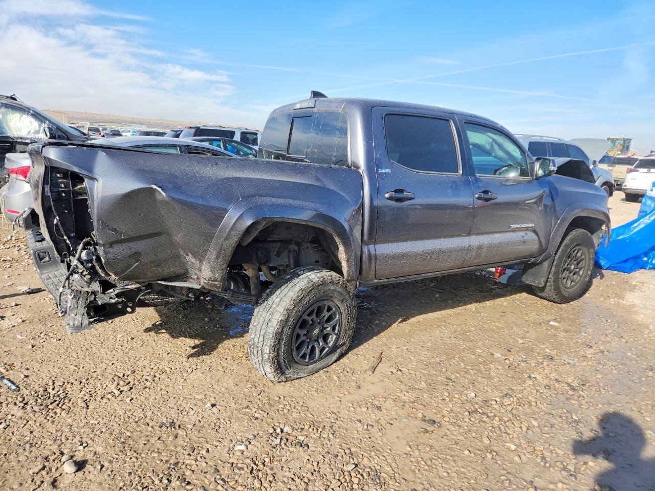 2021 Toyota Tacoma - zdjęcie 3