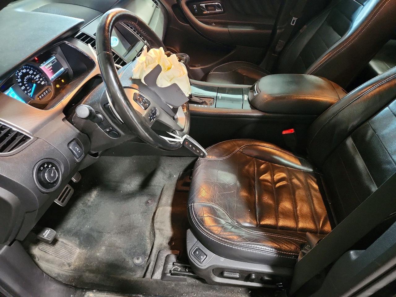 2016 Ford Taurus Sho - zdjęcie 7