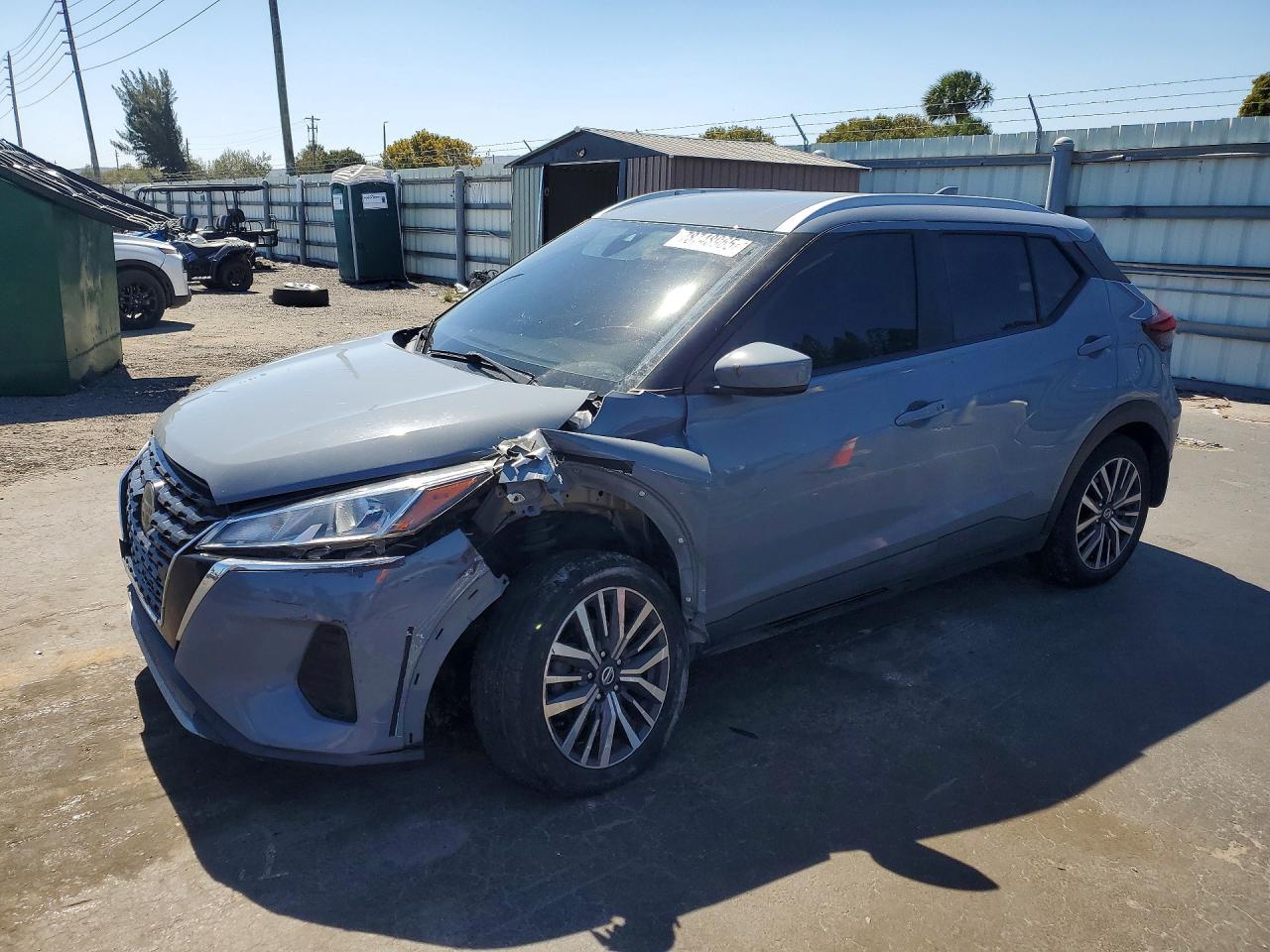 2021 Nissan Kicks Sv - zdjęcie główne