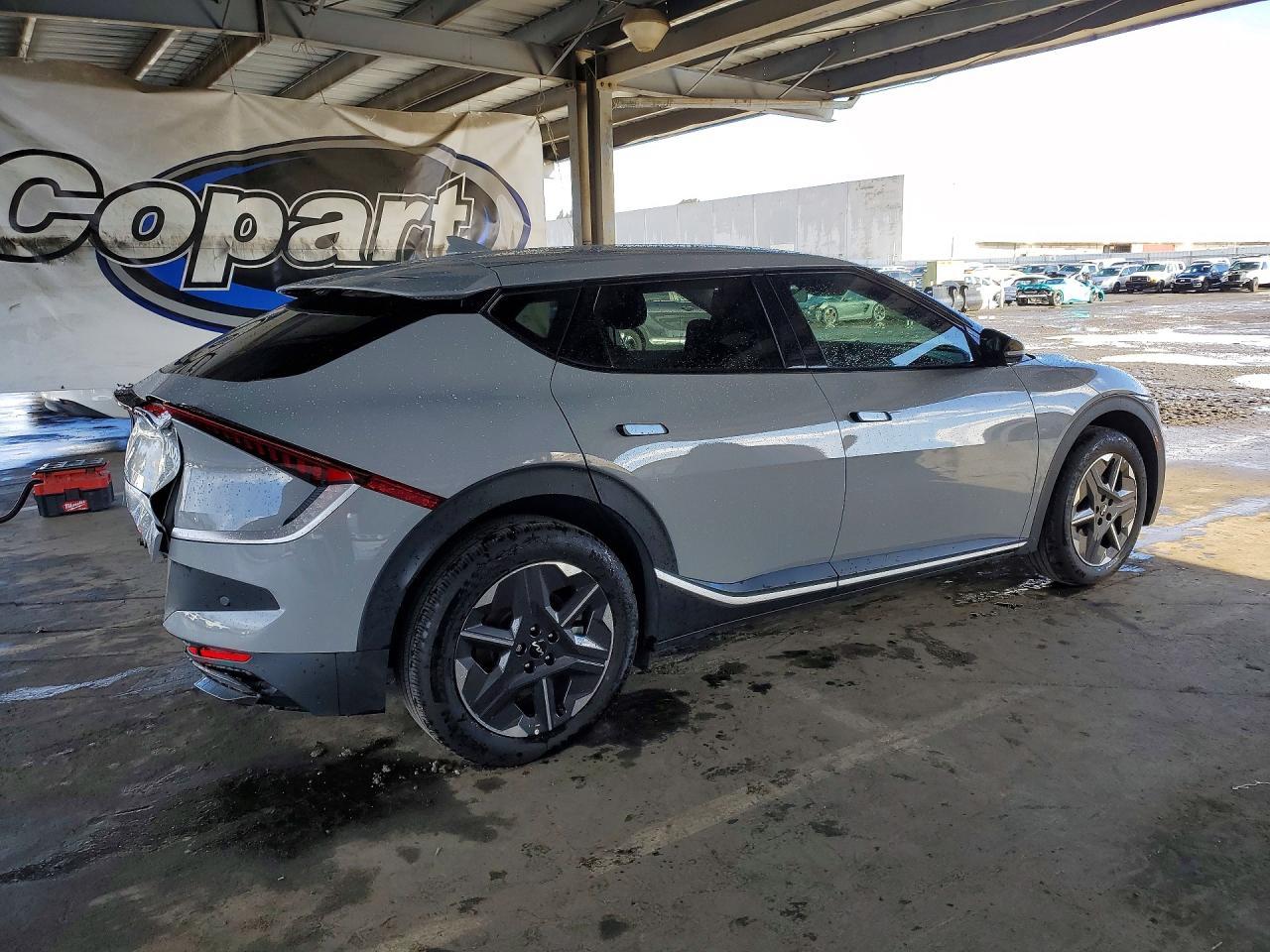 2025 Kia Ev6 Light Long Range - zdjęcie 3