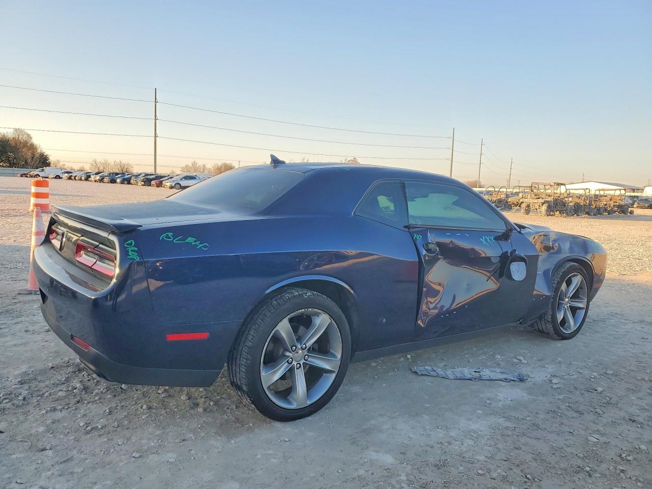 2015 Dodge Challenger Sxt - zdjęcie 3