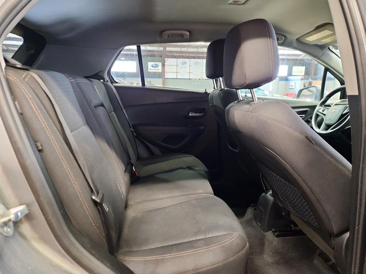 2020 Chevrolet Trax Ls - zdjęcie 11