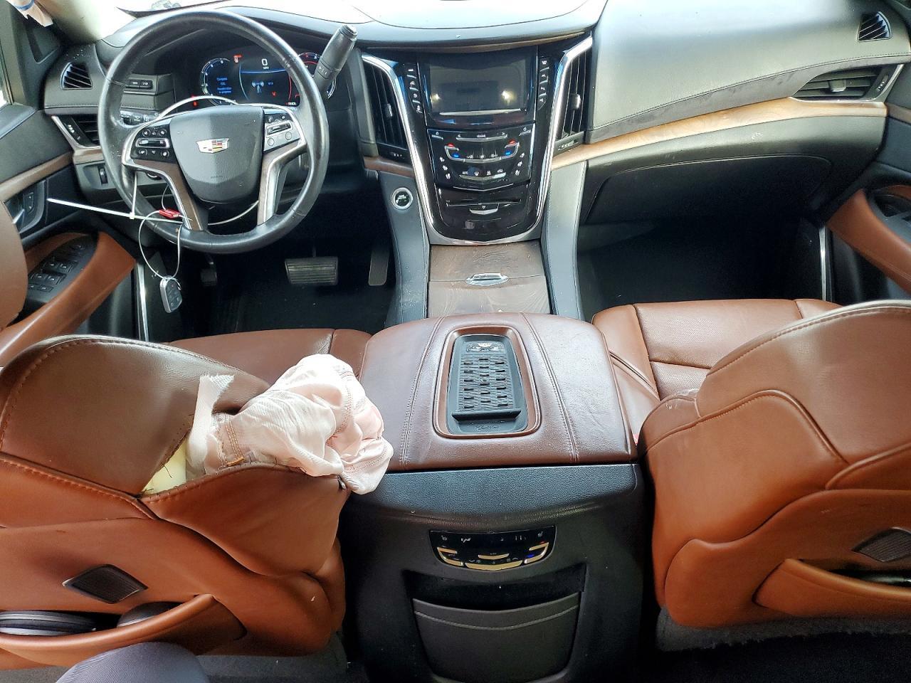 2017 Cadillac Escalade Luxury - zdjęcie 8
