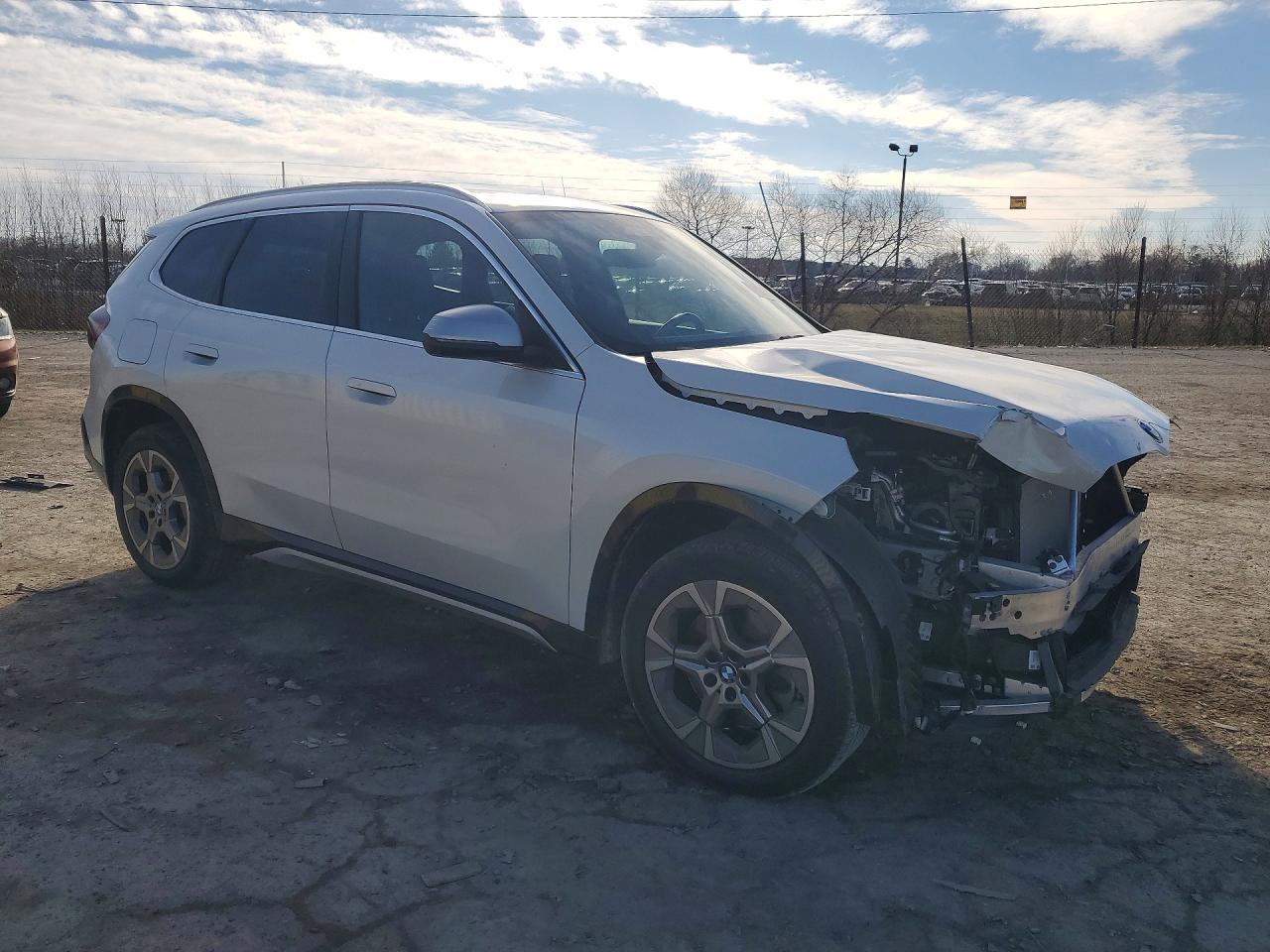 2024 BMW X1 xDrive28I - zdjęcie 4