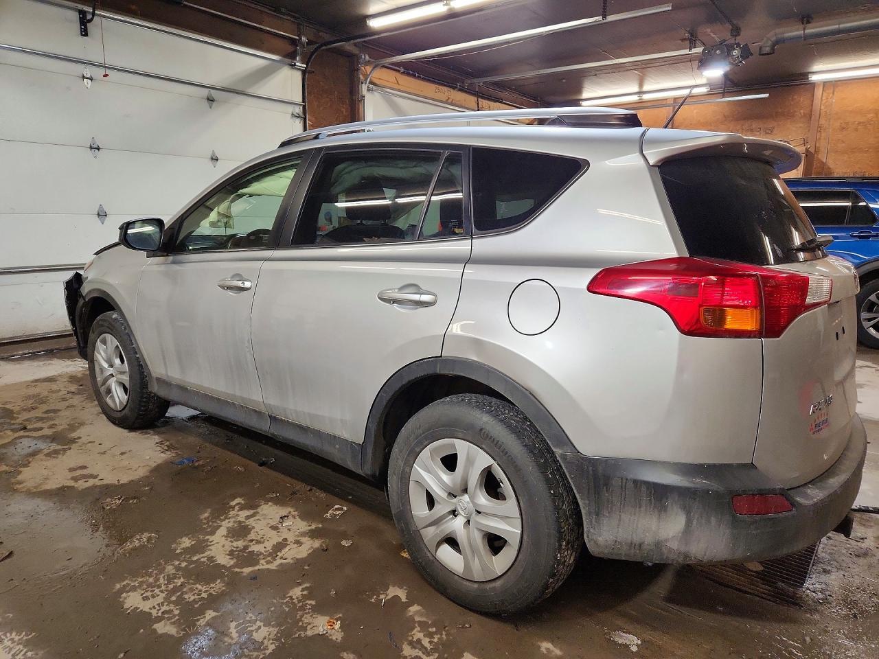 2015 Toyota Rav4 Le - zdjęcie 2