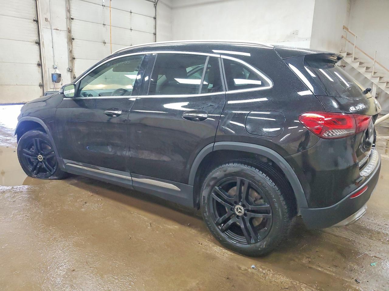 2021 Mercedes-Benz Gla 250 4Matic - zdjęcie 2