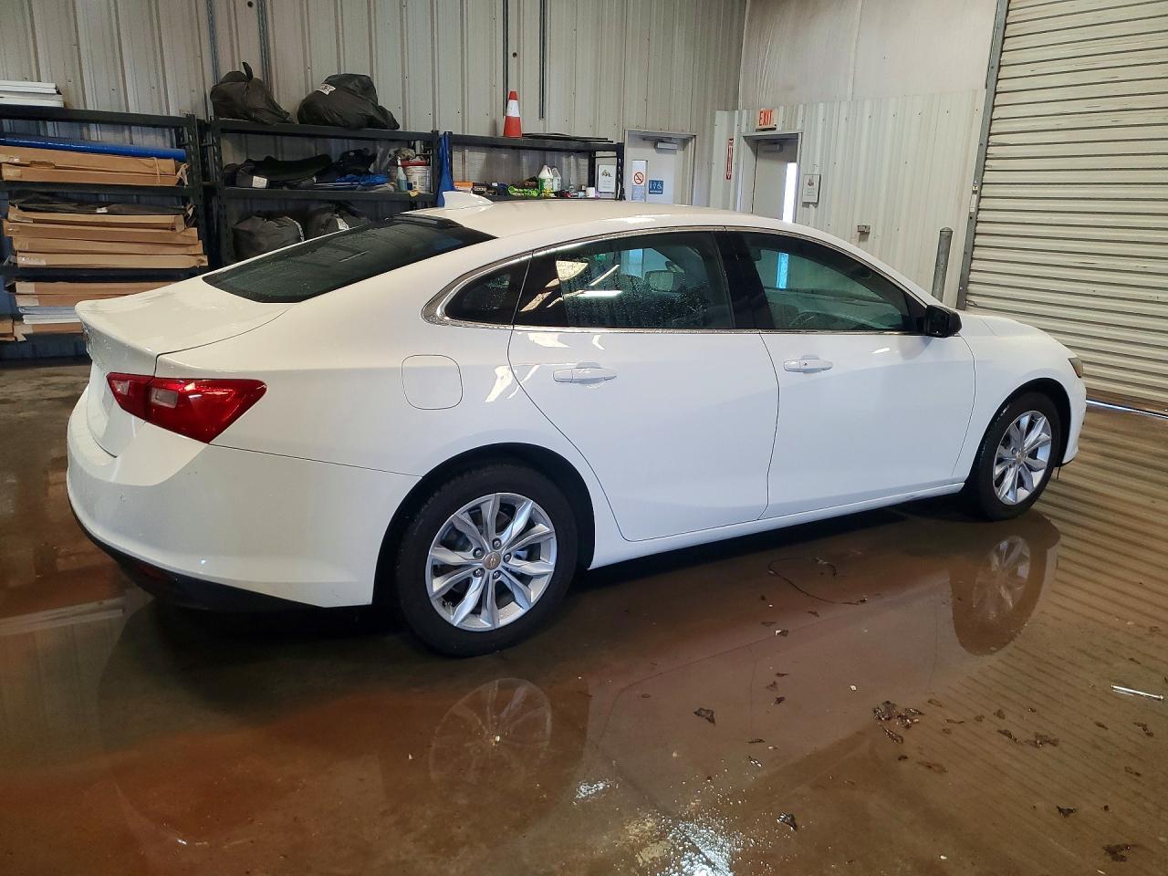 2023 Chevrolet Malibu Lt - zdjęcie 3