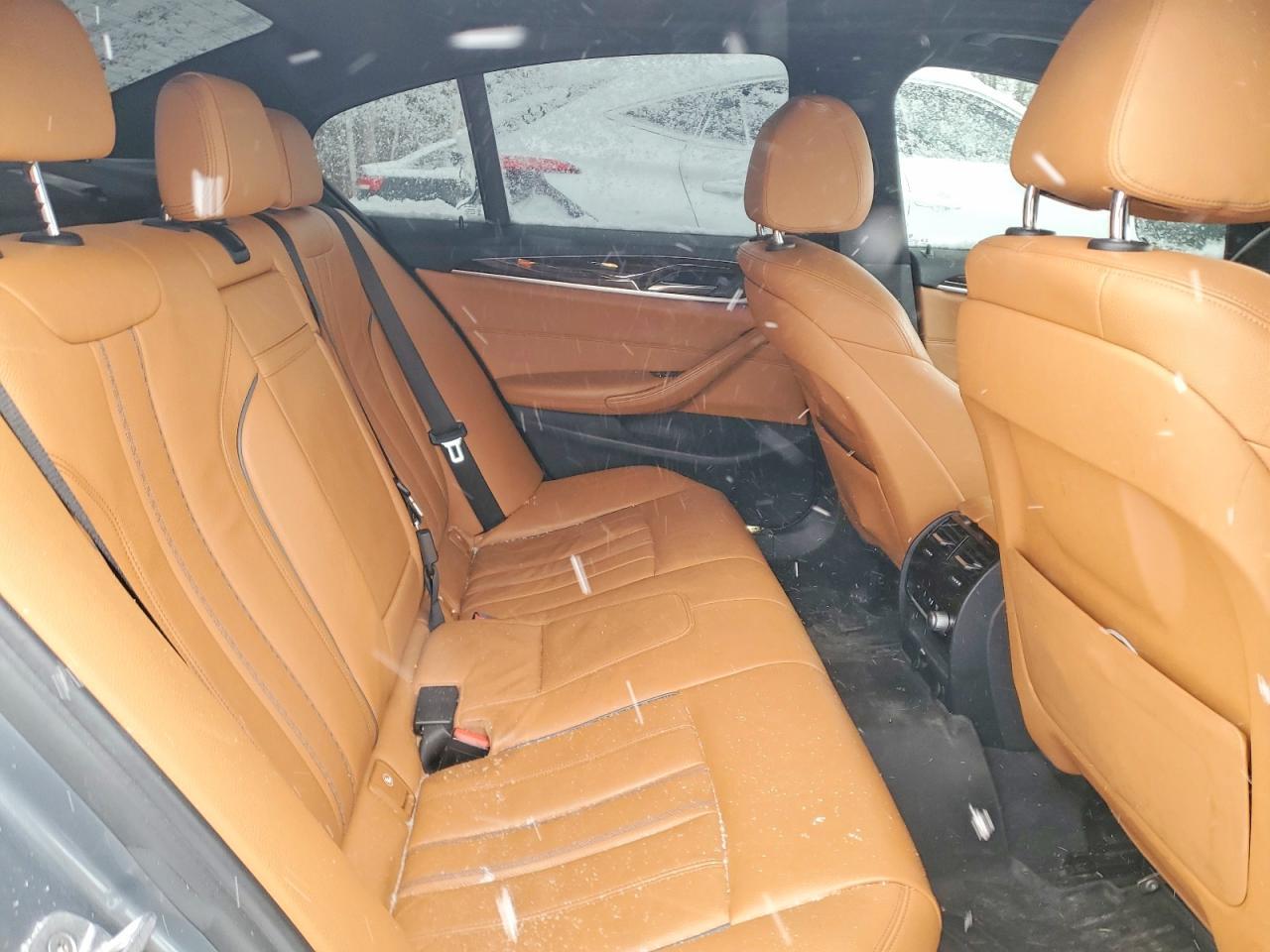 2017 BMW 530 Xi - zdjęcie 10