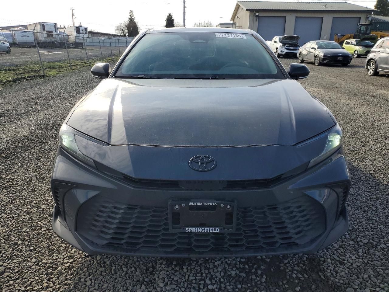 2025 Toyota Camry Se - zdjęcie 5