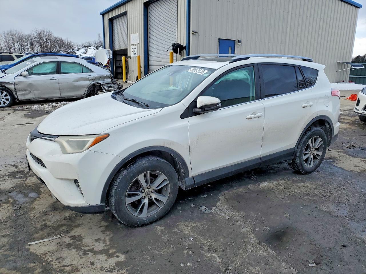 2018 Toyota Rav4 Xle - zdjęcie główne