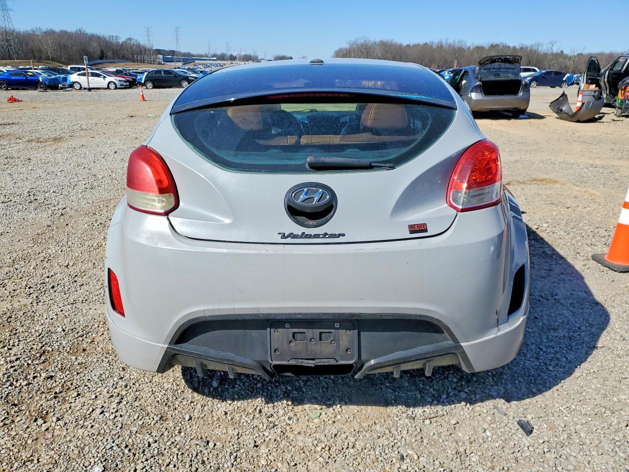 2013 Hyundai Veloster - zdjęcie 6