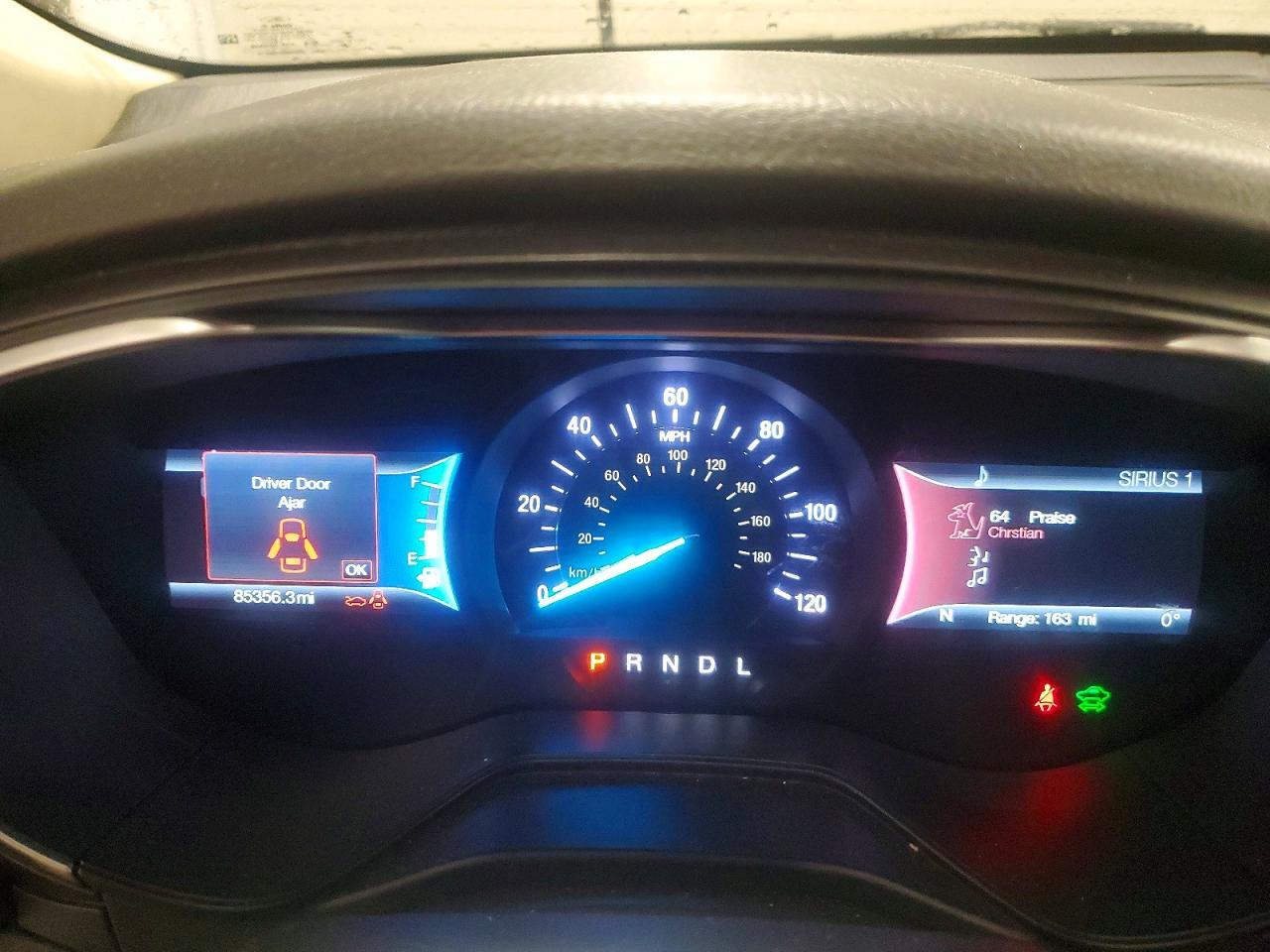 2019 Ford Fusion Titanium - zdjęcie 9