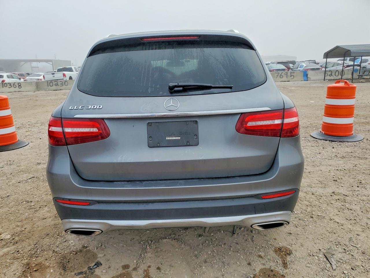 2018 Mercedes-Benz Glc 300 - zdjęcie 6