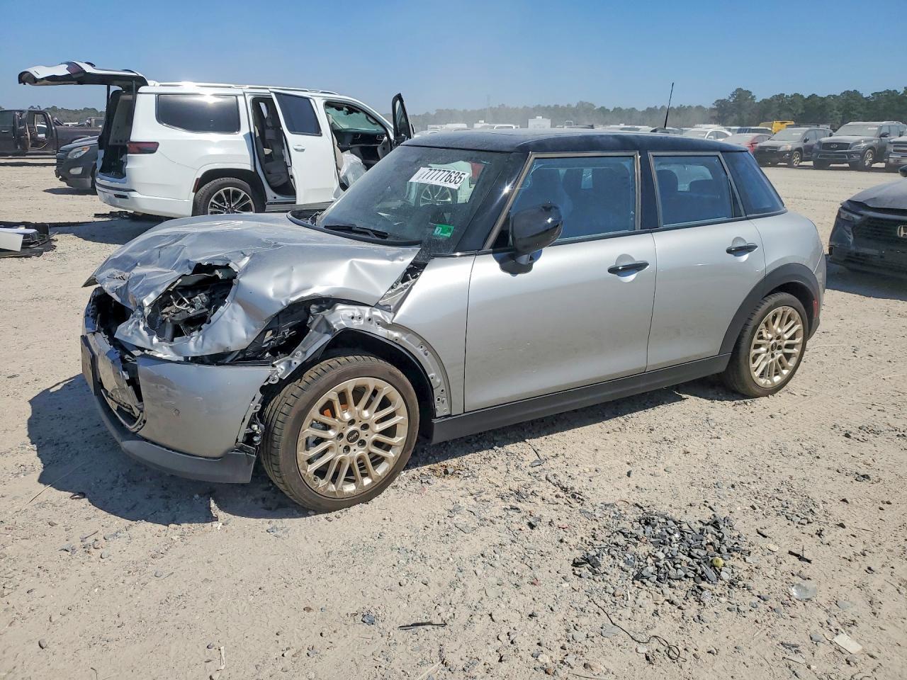 2025 Mini Cooper S - zdjęcie główne