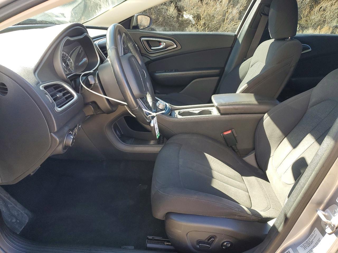 2015 Chrysler 200 Limited - zdjęcie 7