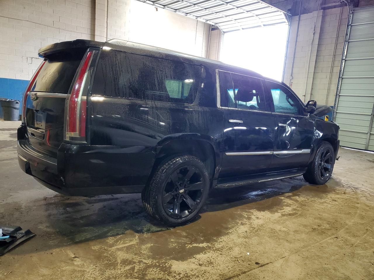 2019 Cadillac Escalade Esv Luxury - zdjęcie 3