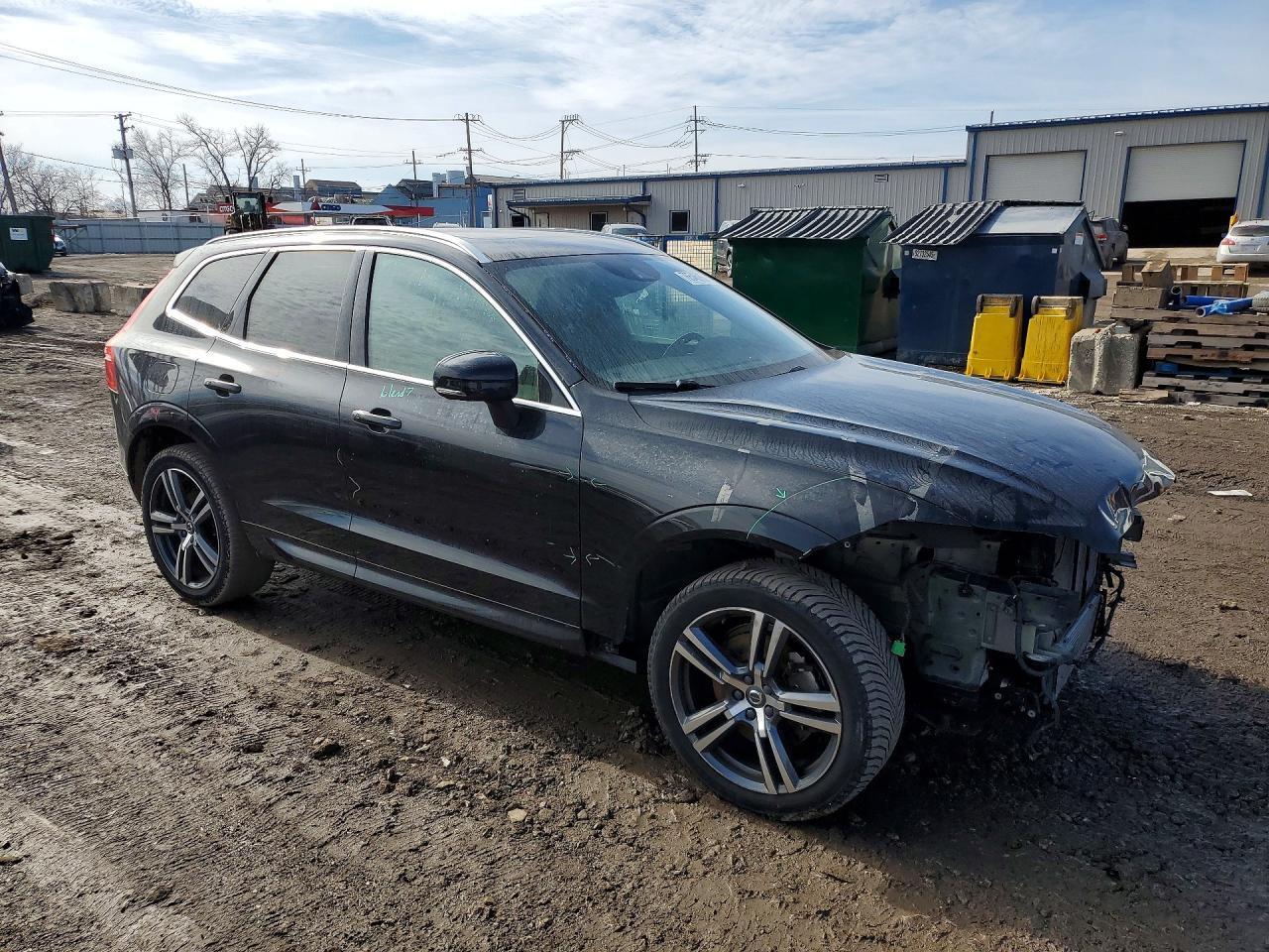 2019 Volvo Xc60 T6 Momentum - zdjęcie 4
