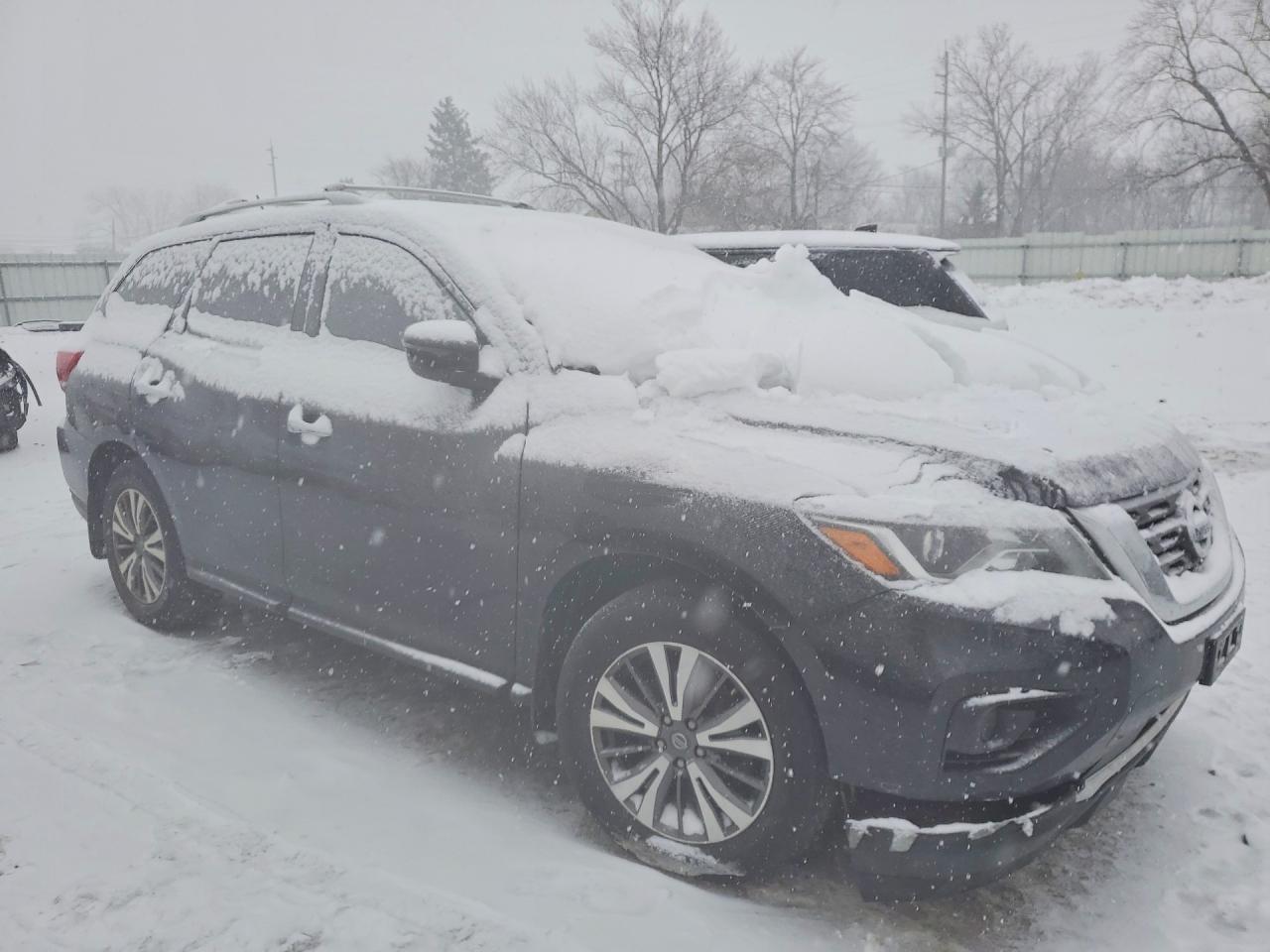 2017 Nissan Pathfinder S - zdjęcie 4