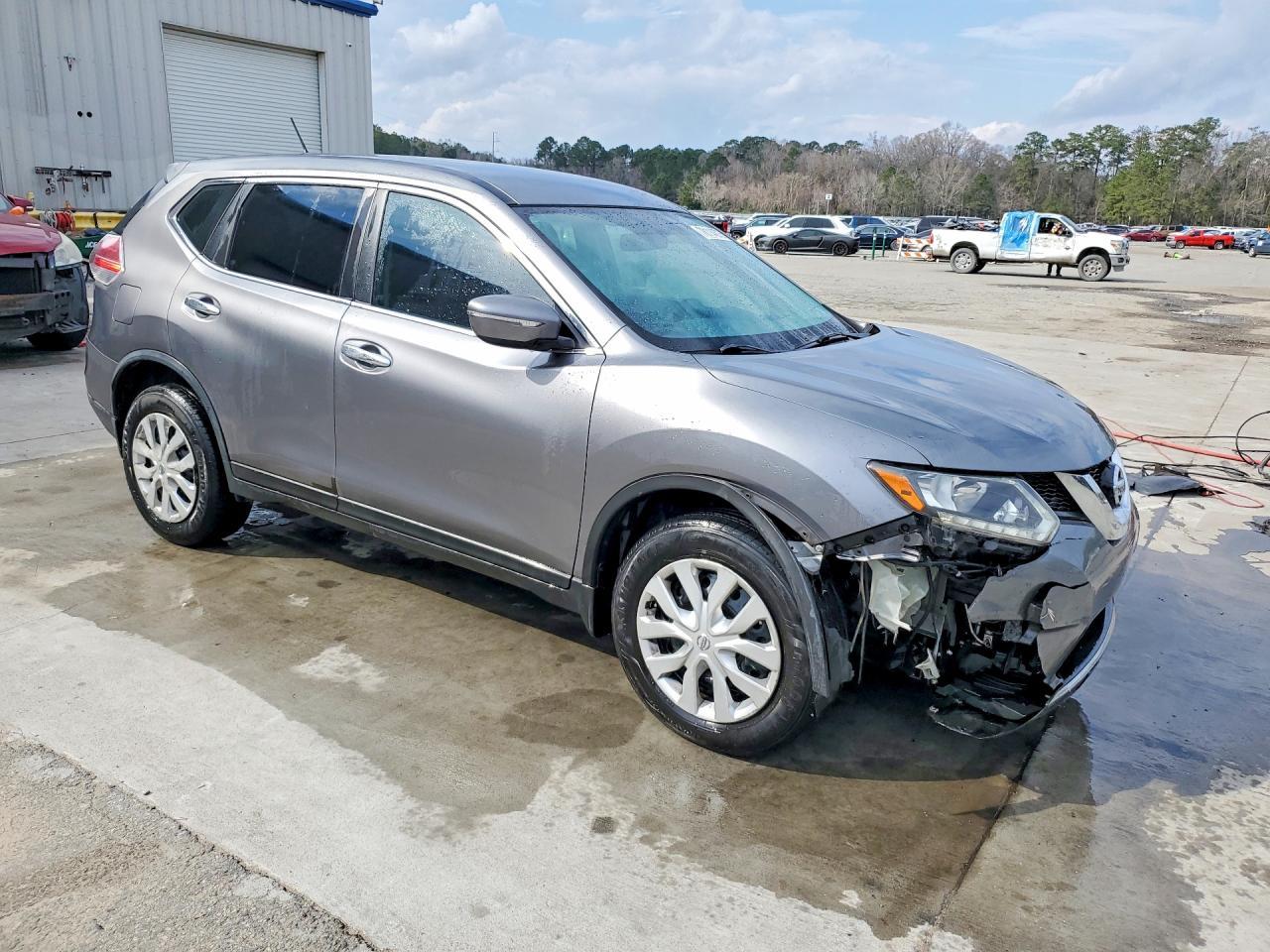 2015 Nissan Rogue S - zdjęcie 4