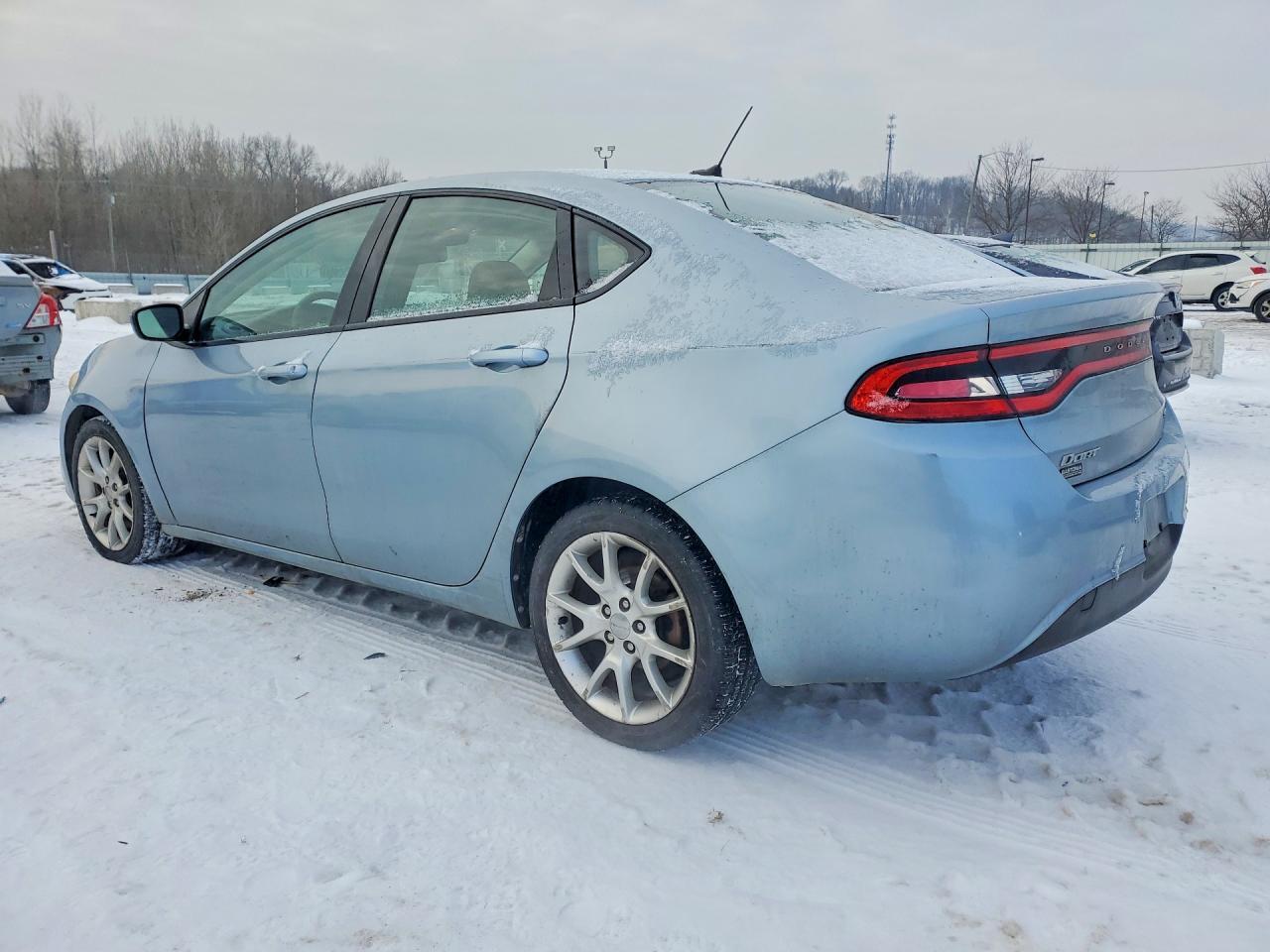 2013 Dodge Dart Sxt - zdjęcie 2