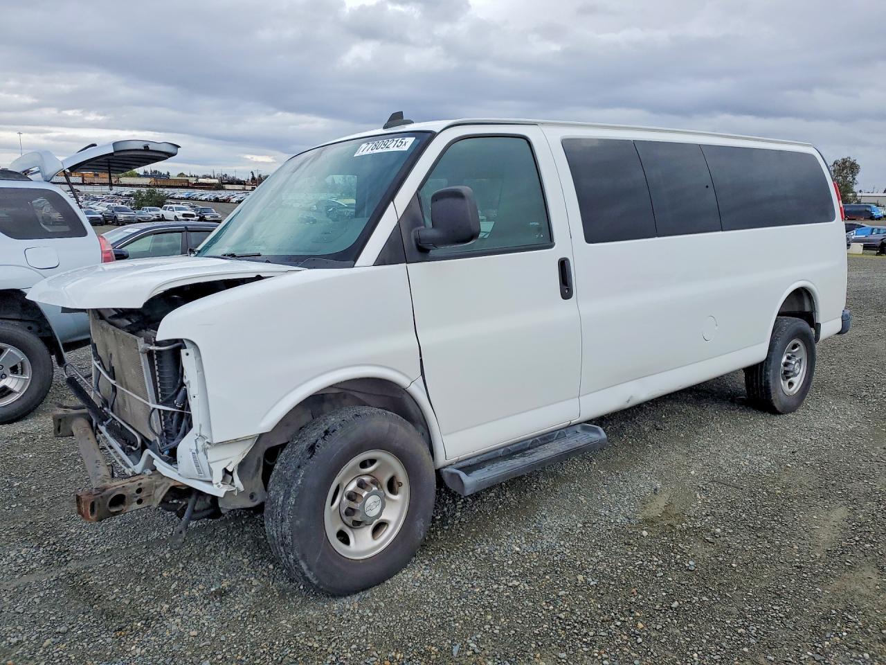 2019 Chevrolet Express G3500 Lt - zdjęcie główne